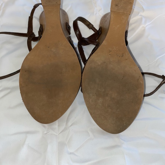 Tribeeca by Kenneth Cole Production Brown Wedges. Size 8 - Picture 7 of 7